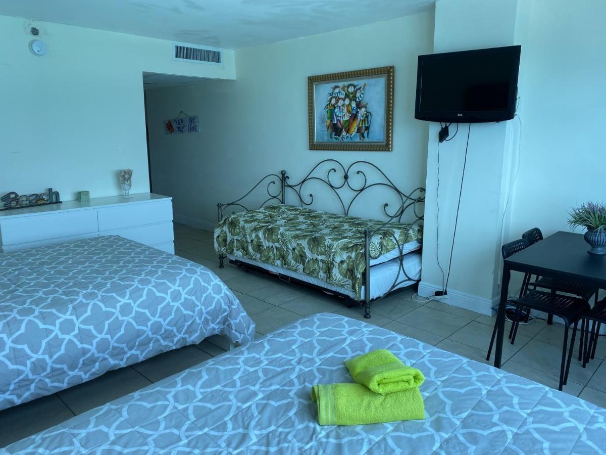 Ocean Front Studio Units Маямі-Біч Екстер'єр фото